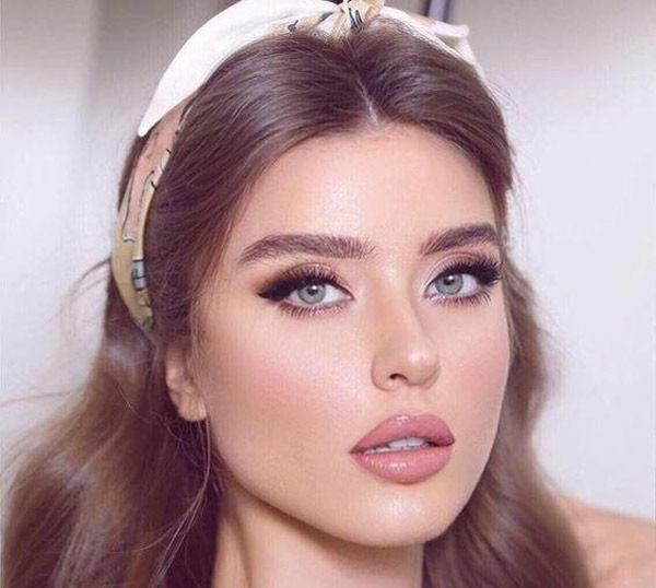 مدل آرایش صورت ساده و مجلسی به سبک اروپایی