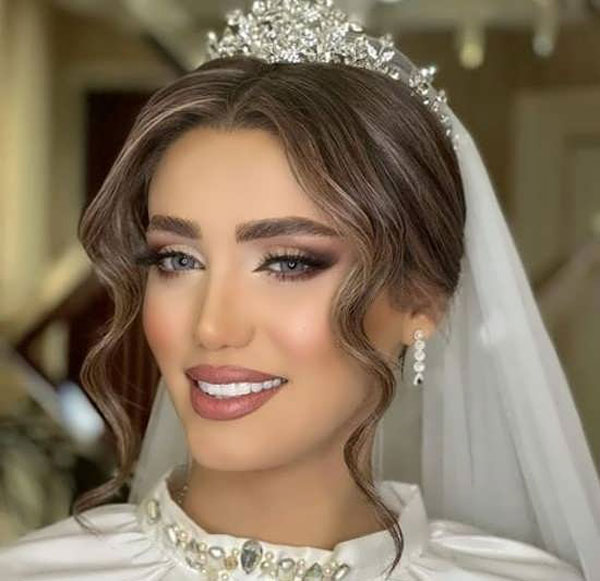 مدل آرایش عروس شیک با سبکی جدید و متفاوت