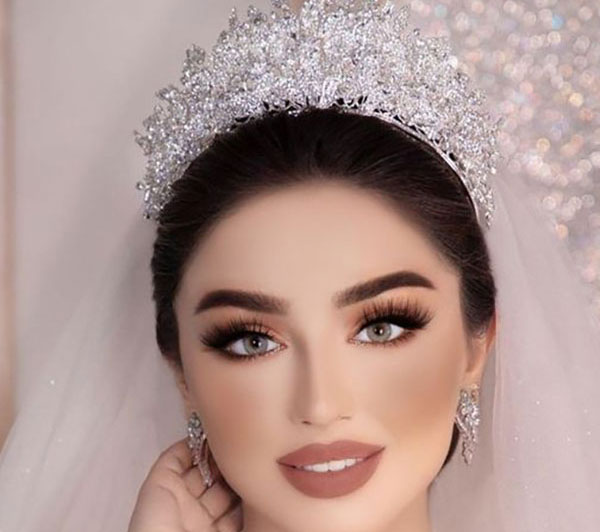 مدل آرایش عروس شیک با سبکی جدید و متفاوت