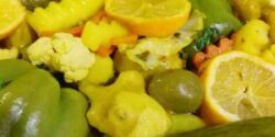 راز خوشمزگی ترشی گل کلم و نسبت آب و سرکه در ترشی گل کلم