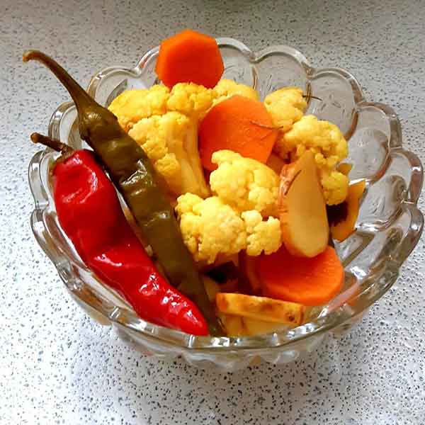 علت ریختن شکر در ترشی طرز تهیه ترشی مخلوط زرد رنگ طرز تهیه ترشی لیته طرز تهیه ترشی مخلوط بازاری طرز تهیه ترشی مخلوط فوری ترشی مخلوط با سرکه سفید طرز تهیه ترشی افغانی