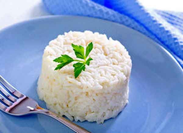 برای خوش طعم شدن برنج هندی برای خوشبو شدن برنج چه کنیم فوت و فن برنج رستورانی گلاب در برنج چگونه برنج را خوش عطر کنیم نی نی سایت طرز پخت برنج رستورانی چگونه برنج خوشمزه درست کنیم ریختن آبلیمو در برنج نی نی سایت