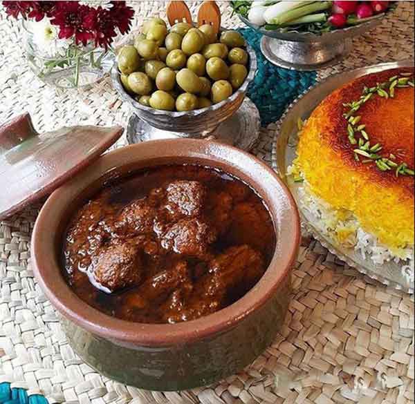  راز خوشمزگی فسنجان نی نی سایت فوت و فن فسنجون مجلسی ریختن سیب در فسنجان نی نی سایت چاشنی فسنجون نی نی سایت فوت و فن سیاه شدن فسنجون غلیظ شدن فسنجون نی نی سایت طرز تهیه فسنجون با مرغ نی نی سایت علت سبز شدن فسنجون