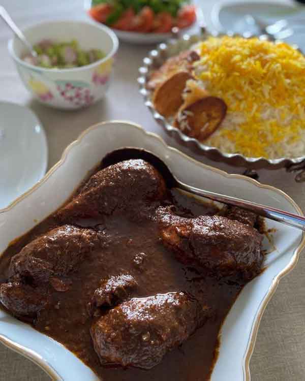  راز خوشمزگی فسنجان نی نی سایت فوت و فن فسنجون مجلسی ریختن سیب در فسنجان نی نی سایت چاشنی فسنجون نی نی سایت فوت و فن سیاه شدن فسنجون غلیظ شدن فسنجون نی نی سایت طرز تهیه فسنجون با مرغ نی نی سایت علت سبز شدن فسنجون
