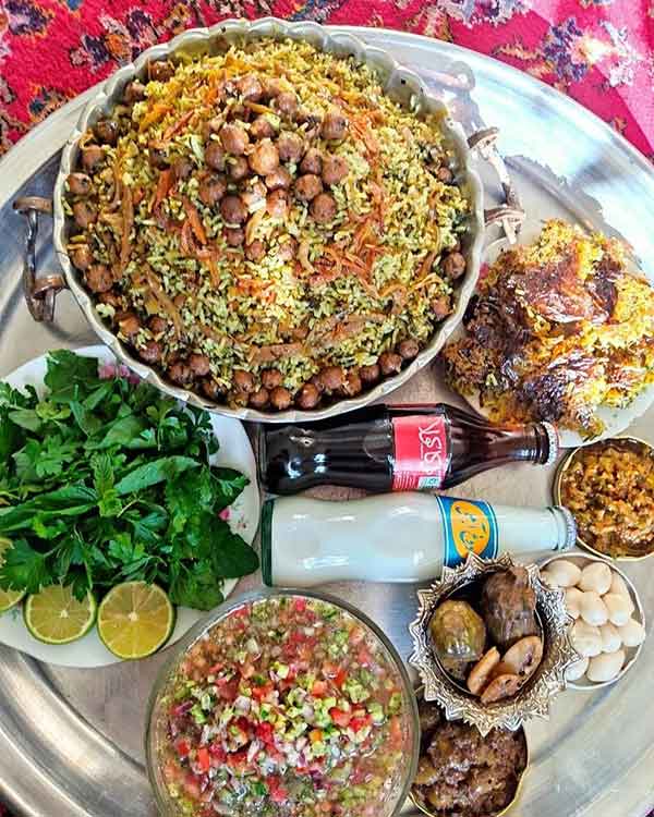 ادویه کلم پلو شیرازی نسبت سبزی کلم پلو شیرازی بهترین کلم پلو شیرازی کلم پلو شیرازی برای 4 نفر تاریخچه کلم پلو شیرازی کلم پلو شیرازی با مرغ کلم پلو شیرازی با کلم برگ سبزی کلم پلو شیرازی نمناک