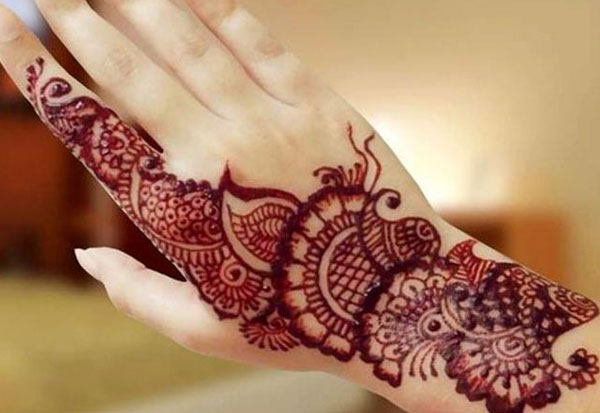 مدل حنا روی دست با طرح های ساده و زیبا