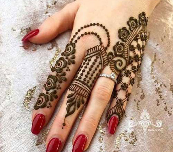 مدل حنا روی دست با طرح های ساده و زیبا