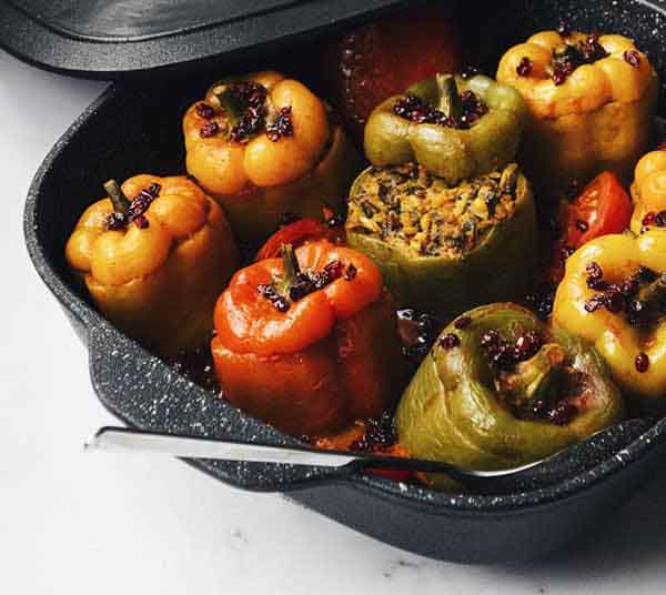 طرز تهیه فلفل دلمه ای شکم پر در قابلمه طرز تهیه دلمه فلفل برای 6 نفر فیلم طرز تهیه دلمه فلفل دلمه ای طرز تهیه دلمه فلفل دلمه فلفل دلمه ای نی نی سایت سبزی دلمه فلفل طرز تهیه دلمه فلفل دلمه ای برای ۴ نفر دلمه بادمجان