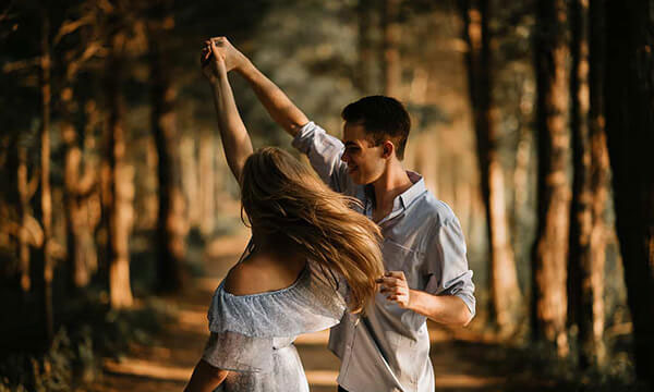 مدل عکس هنری و عاشقانه با بهترین ژست های عکاسی