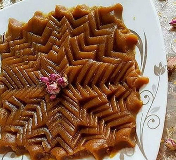 مدل حلوا تزیین شده مجلسی با طرح ساده و جذاب