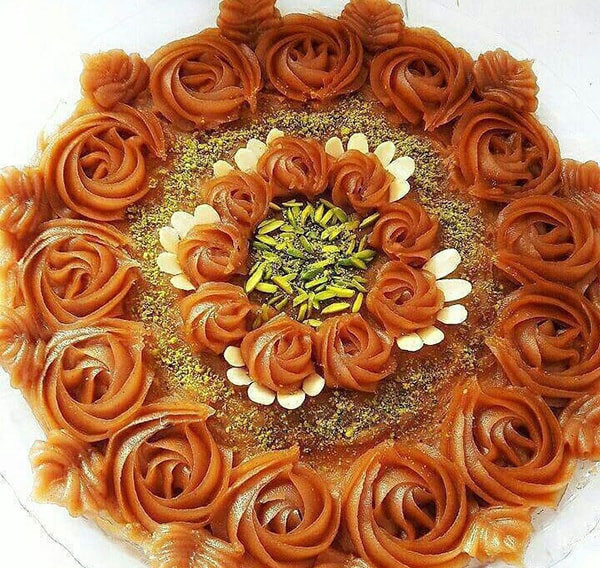 مدل حلوا تزیین شده مجلسی با طرح ساده و جذاب