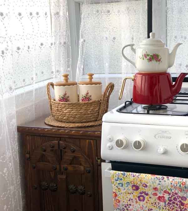 مدل آشپزخانه ساده و شیک ایرانی (جذاب و بدون کابینت)