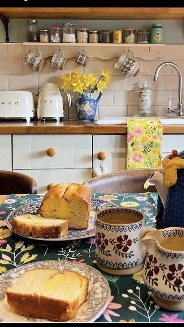 مدل آشپزخانه ساده و شیک ایرانی (جذاب و بدون کابینت)