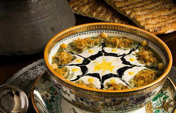 تزیین آش رشته برای نذری و مراسم با ایده های خلاقانه و زیبا