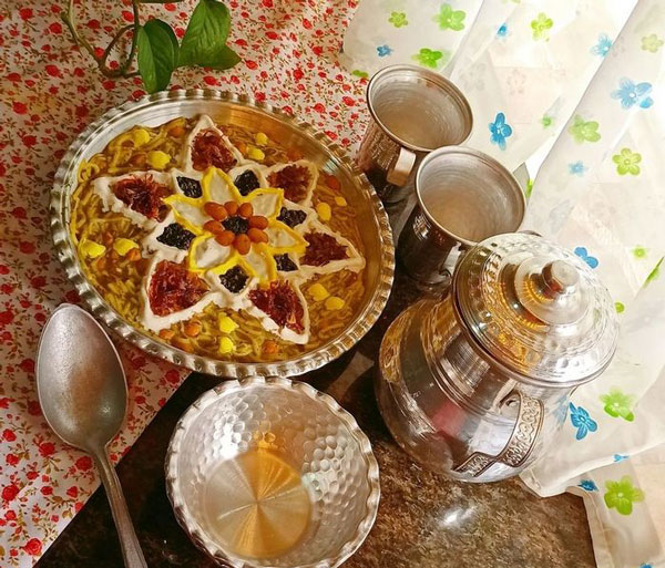 تزیین آش رشته برای نذری و مراسم با ایده های خلاقانه و زیبا