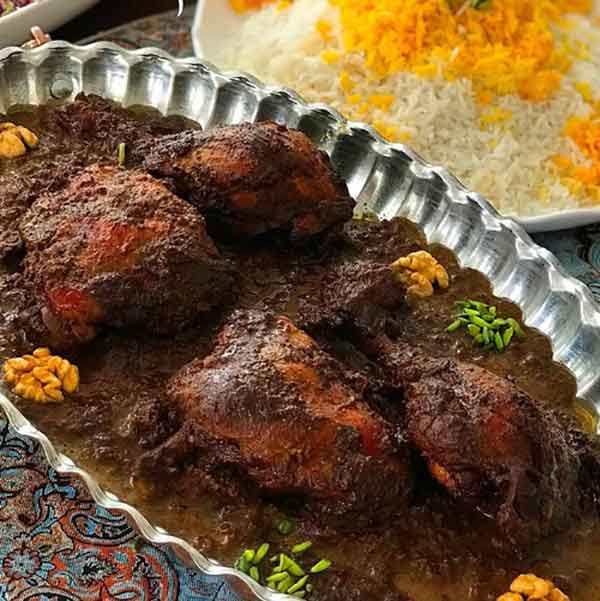 راز خوشمزگی فسنجان نی نی سایت فوت و فن فسنجون مجلسی رب انار فسنجون کی بریزیم چاشنی فسنجون نی نی سایت غلیظ شدن فسنجون نی نی سایت دسر خورشت فسنجان چیست فسنجون به صرفه ریختن سیب در فسنجان نی نی سایت