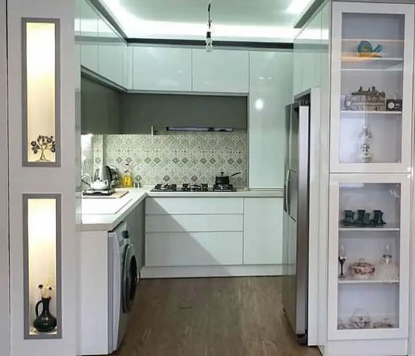 مدل آشپزخانه بدون اپن جدید با دکوراسیونی لاکچری و کابینت های شیک