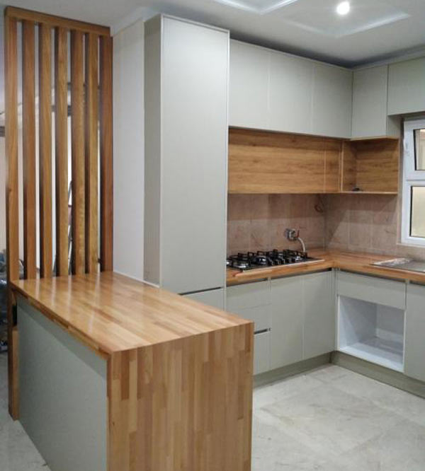 مدل آشپزخانه کوچک با کابینت های زیبای مدرن و کلاسیک
