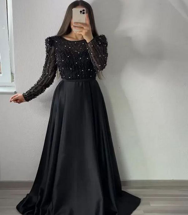 مدل لباس بلند ساده و شیک زنانه برای دورهمی و مراسم خاص