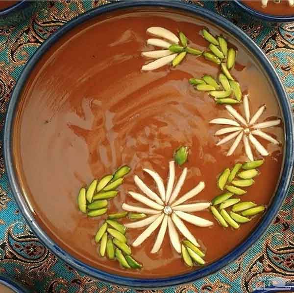 راز خوشرنگ شدن سمنو نی نی سایت علت ریختن یخ در سمنو راز شیرین شدن سمنو چه موقع به سمنو یخ اضافه کنیم پخت سمنو در دیگ روحی بهترین رنگ سمنو علت شیرین نشدن سمنو چیست علت تلخ شدن سمنو نی نی سایت