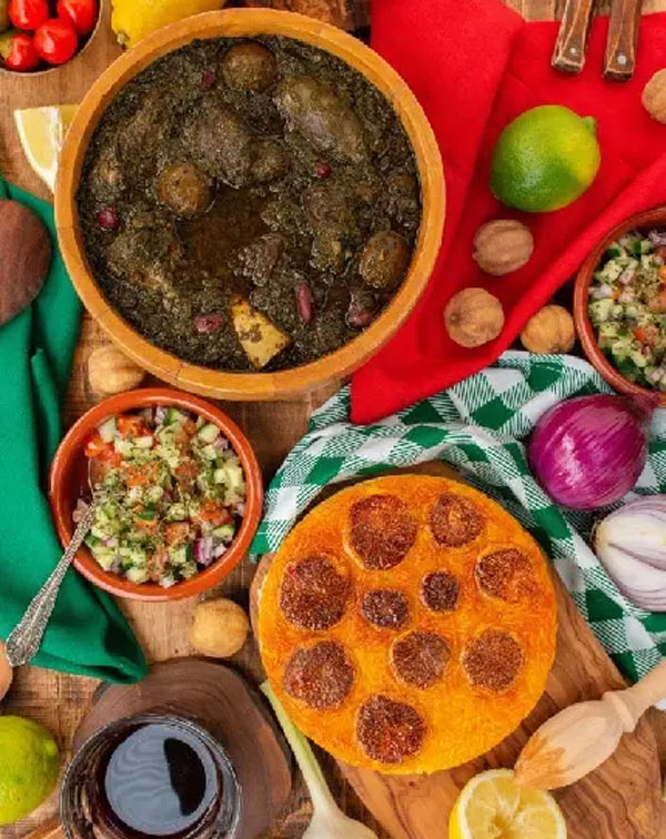 تزیین قورمه سبزی مجلسی ساده با ایده های زیبا و جذاب