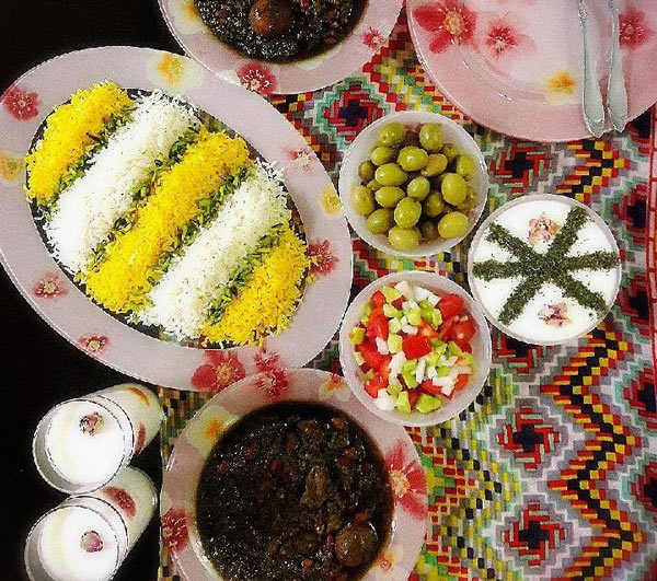تزیین قورمه سبزی مجلسی ساده با ایده های زیبا و جذاب