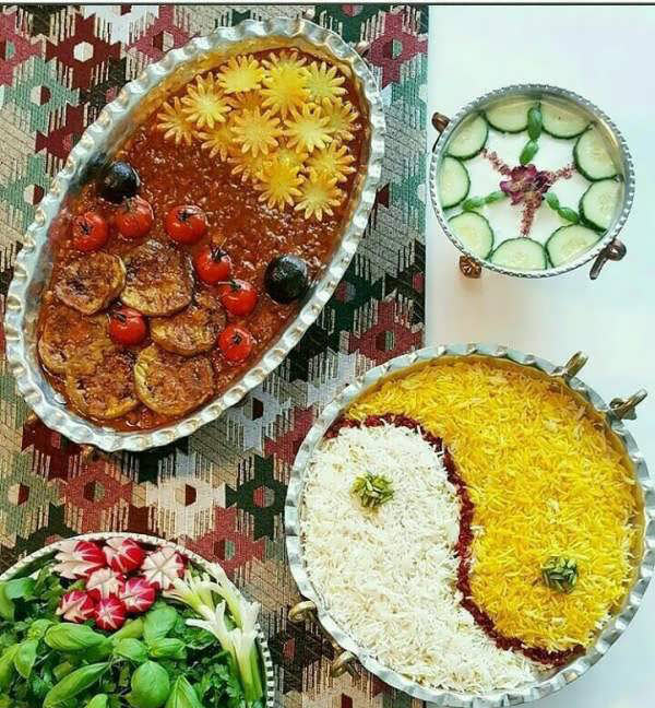 تزیین خورشت قیمه مجلسی با سیب زمینی و بادمجان