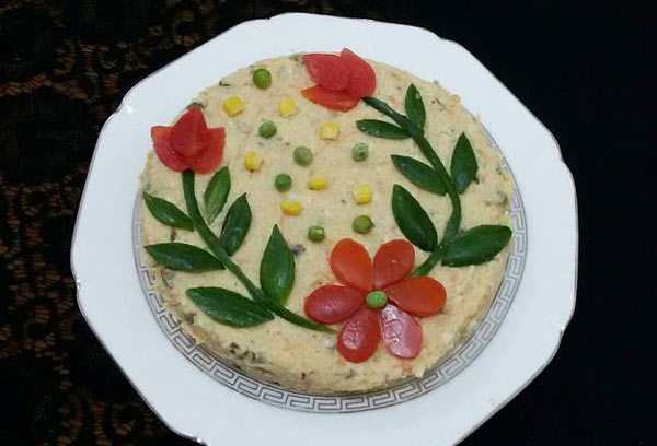 تزیین روی سالاد الویه برای جشن و مهمانی با ایده های زیبا