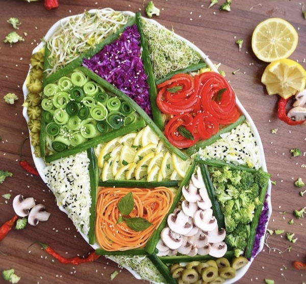 تزیین سالاد کاهو با خیار و گوجه بسیار زیبا با ایده های متنوع