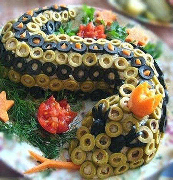 تزیین سالاد الویه با ایده های زیبا برای جشن و مهمانی ها