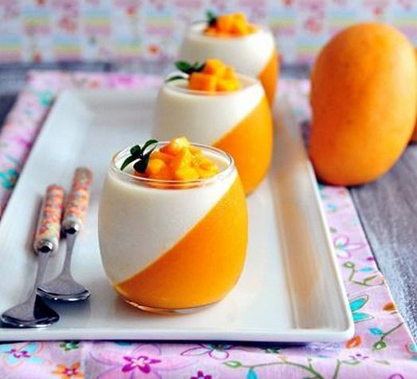تزیین ژله لیوانی با رنگ های متفاوت مخصوص مهمانی و مراسم خاص