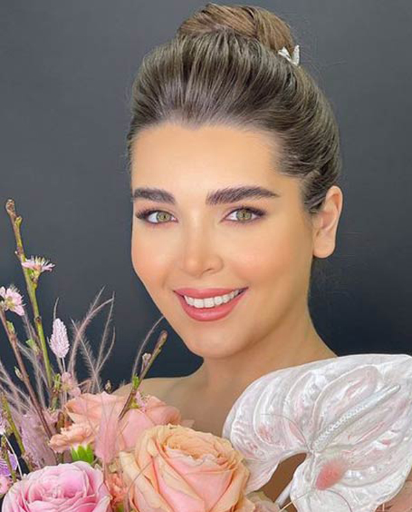 مدل آرایش دخترانه برای عروسی ساده و لایت بسیار زیبا
