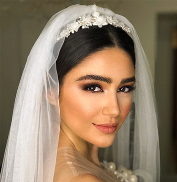 مدل آرایش عروس ساده و شیک به سبک لایت با تکنیک های جدید