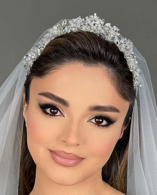 مدل آرایش عروس ساده و شیک به سبک لایت با تکنیک های جدید