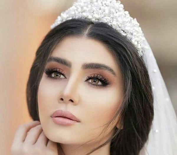 مدل آرایش عروس ساده و شیک به سبک لایت با تکنیک های جدید