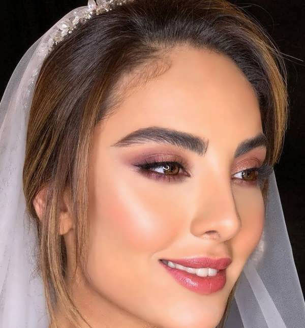 مدل آرایش دخترانه ساده بر ای عروسی و مهمانی لایت بسیار جذاب