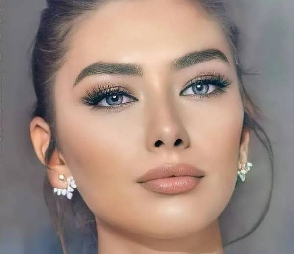 مدل آرایش دخترانه جدید ساده و ملایم بسیار جذاب مناسب مهمانی