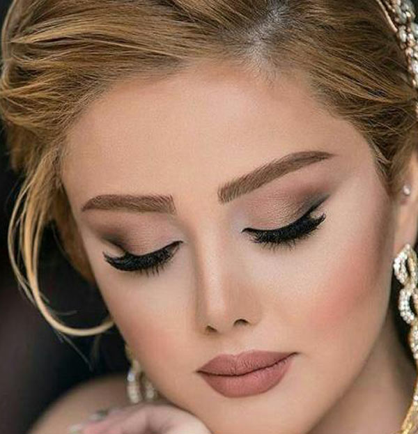 مدل آرایش دخترانه شیک ملایم بسیار زیبا و جذاب به سبک لایت
