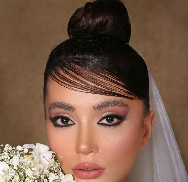 مدل آرایش مجلسی ساده و شیک لایت به سبک اروپایی جذاب و خیره کننده