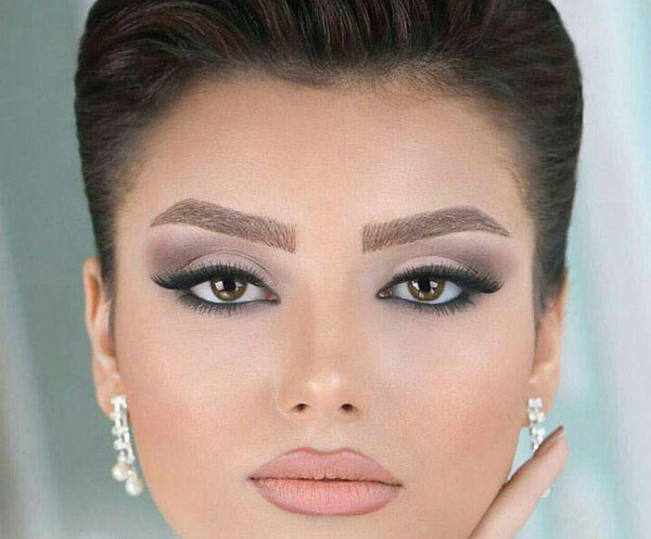 مدل آرایش مجلسی ساده و شیک لایت به سبک اروپایی جذاب و خیره کننده