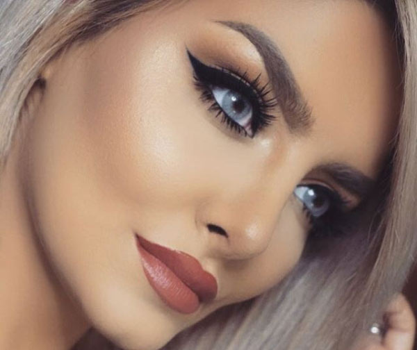 مدل آرایش مجلسی ساده و شیک لایت به سبک اروپایی جذاب و خیره کننده