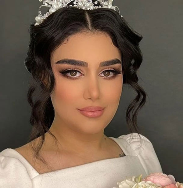 مدل آرایش ساده لایت و بسیار جذاب برای همه نوع فرم صورت