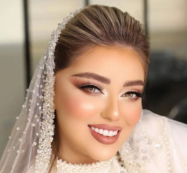 مدل آرایش صورت ۱۴۰۲ به سبک لایت بسیار زیبا و جذاب
