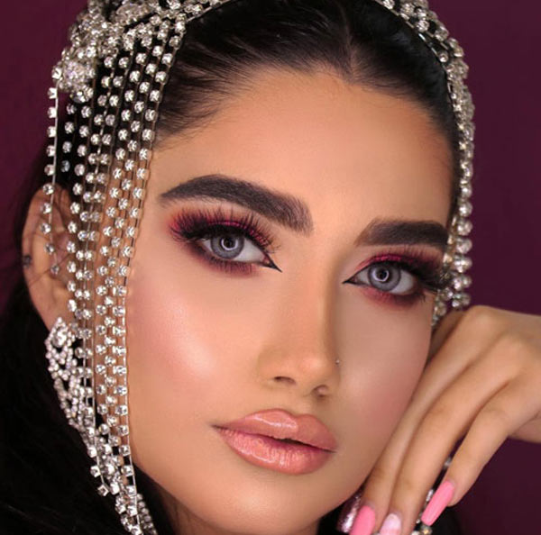 مدل آرایش صورت ۱۴۰۲ به سبک لایت بسیار زیبا و جذاب