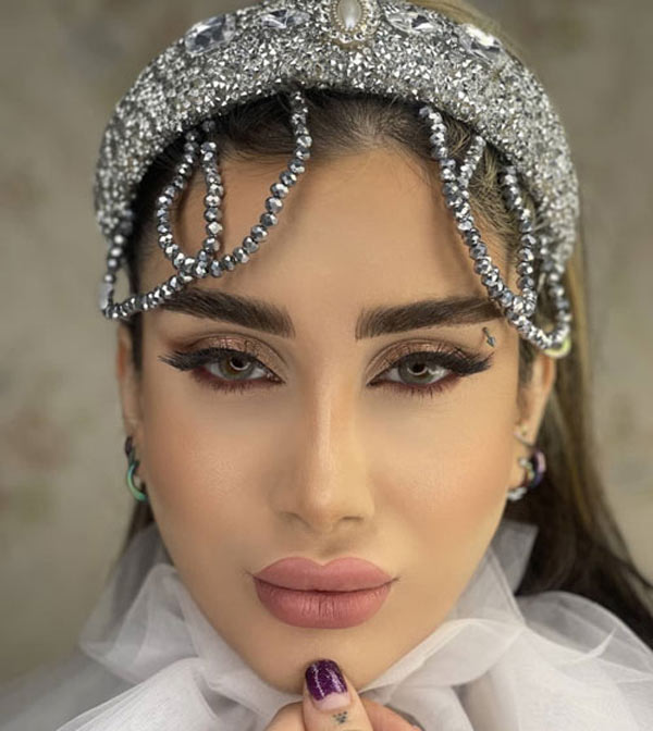 مدل آرایش صورت ۱۴۰۲ به سبک لایت بسیار زیبا و جذاب