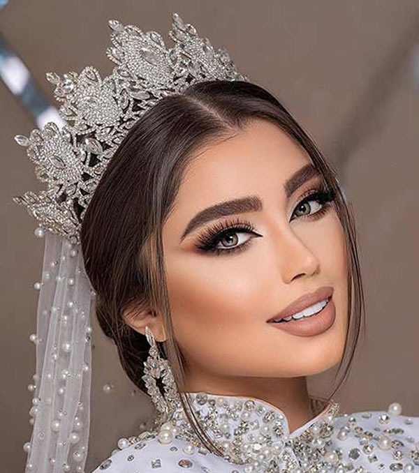 مدل آرایش صورت ۱۴۰۲ به سبک لایت بسیار زیبا و جذاب