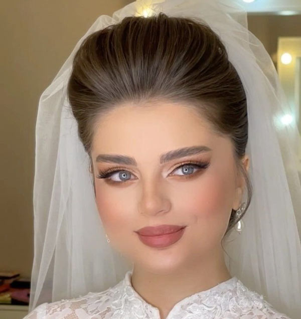 مدل آرایش صورت دخترونه ملایم و ساده مناسب مهمانی و دورهمی دوستانه