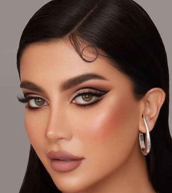مدل آرایش صورت ساده و ملایم مناسب برای عروسی و مهمانی