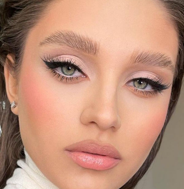مدل آرایش صورت ساده و ملایم مناسب برای عروسی و مهمانی