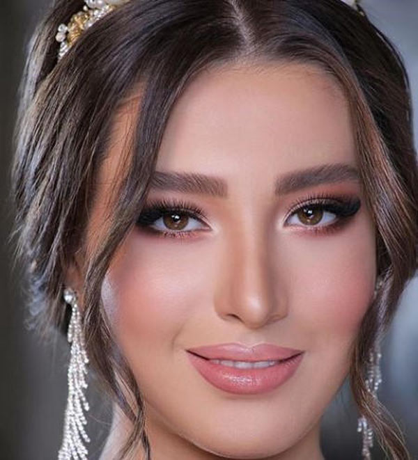 مدل آرایش زنانه شیک لایت و جذاب به سبک اروپایی